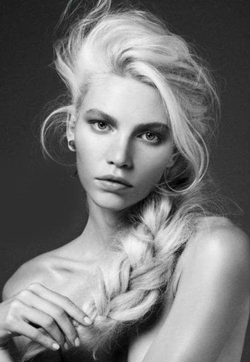 Горячая эльфийка Алина Вебер