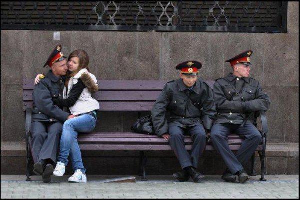 «Наша служба и опасна и трудна…»