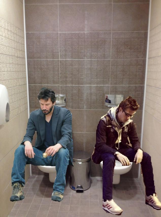 Неожиданная встреча в общественном туалете